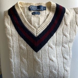 V-Neck 100% lambs wool tennis sweater w navy and burgundy trim